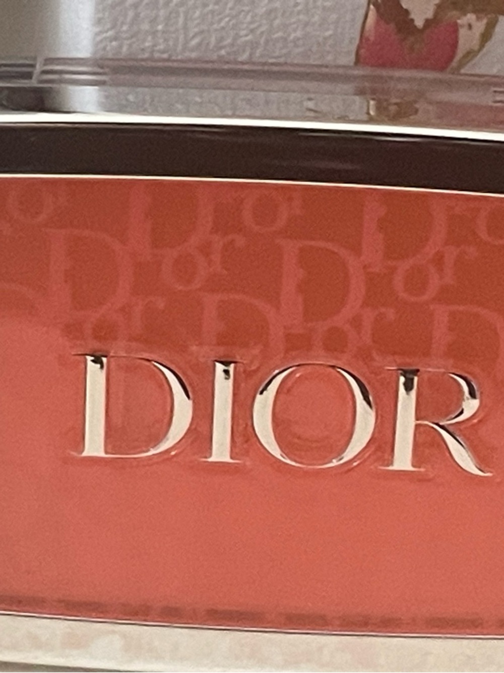Dior Round Silver Case & Rosy Cherry Glow Blush in Limited Edition Box - Picture 4 of 9
